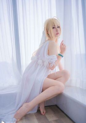 诱人的极品女邻居hd