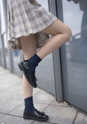 天天摸天天爽日韩欧美大片