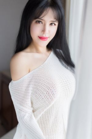 人与野鲁片公交车上