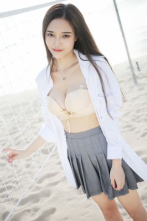 美女脱得一光二净无内衣内裤