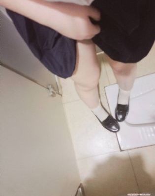 夫妻的赞助商中字