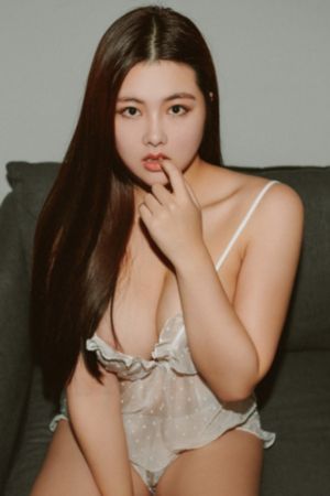 我让最想被拥抱的男人威胁了动漫